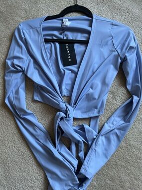 Vitality (formerly Balance Athletics) Women's Light Blue Tie-Front Cropped